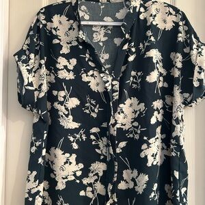 SHEIN Blue Flutter Sleeve Button Down Blouse